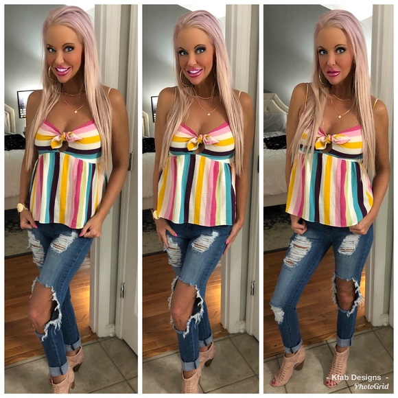 Tops - 💕LAST 1! Rainbow 🌈 Stripe Stretch Back Cami!